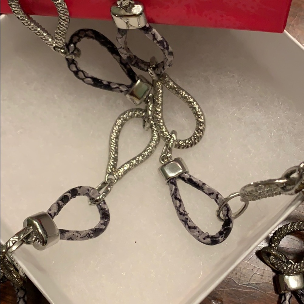 Premier Designs necklace - Picture 2 of 2